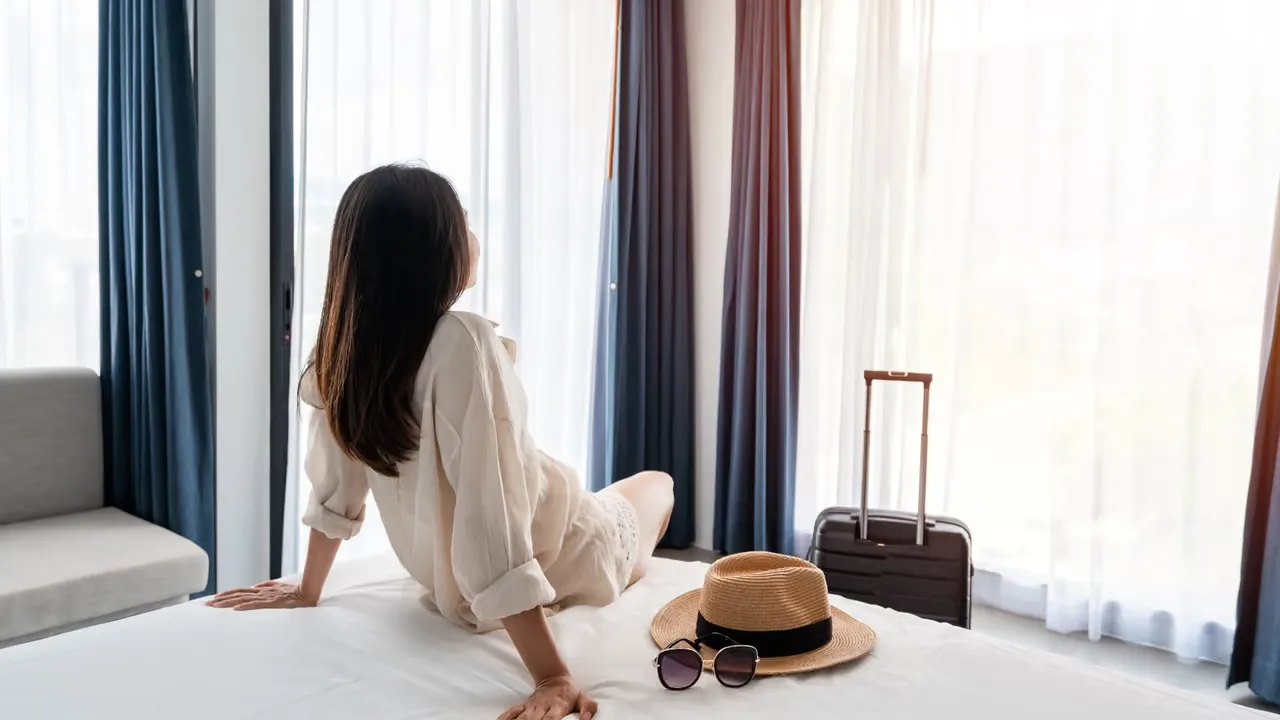 Från solsemester till arbetsplats på resan
